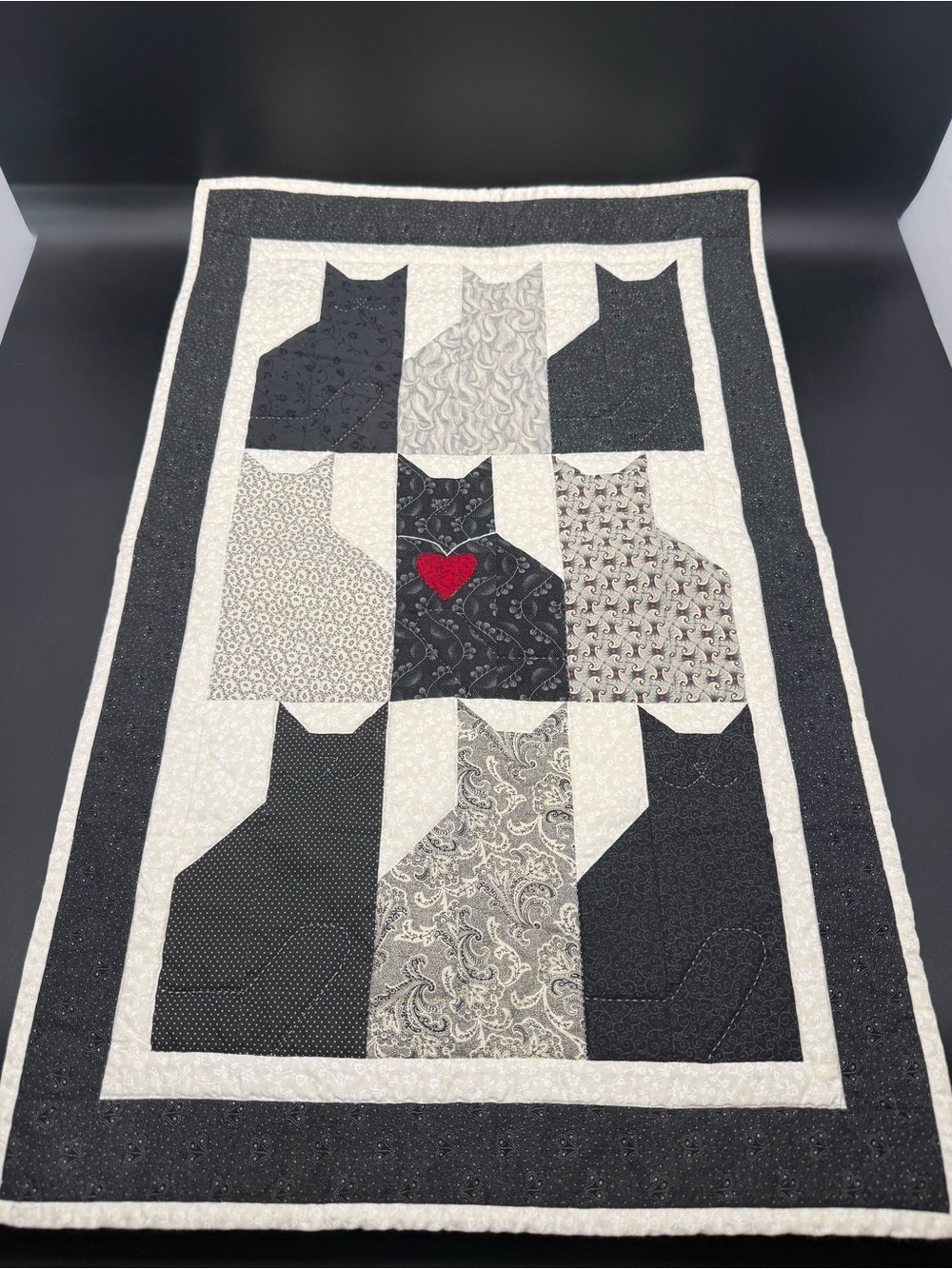 Patchwork Cat Quilt Handmade Blanket / Wall Hanging / Throw Like New